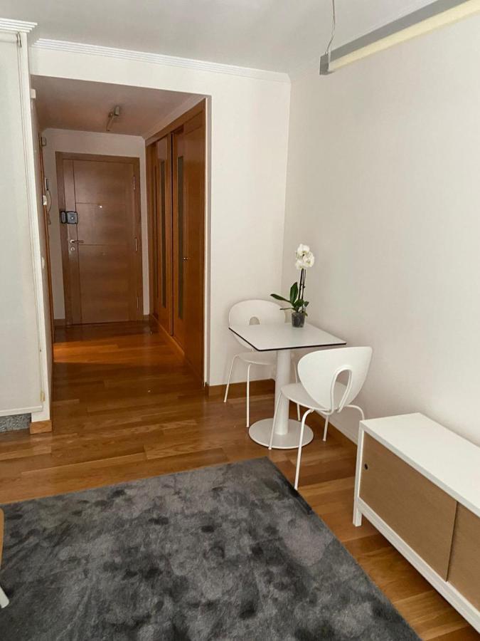 ויגו Estudio Parking Centro Puerta Del Sol מראה חיצוני תמונה